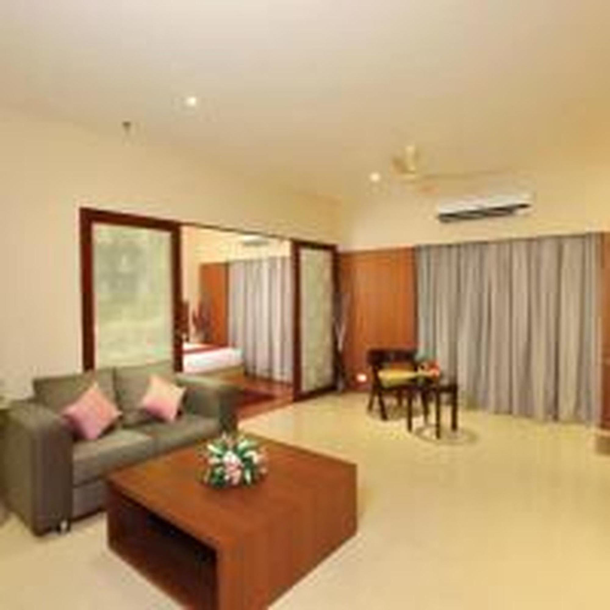 Jk Residency Cheruvathur Экстерьер фото